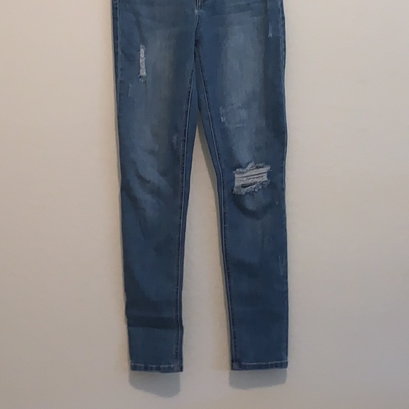 SKY & SPARROW SIZE SMALL VERY CUTE WORN LOOK OVERALLS - Picture 4 of 9